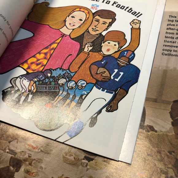 September 8, 1967 Life Magazine-The Frenzied Pennant Race Family Football Guide - Picture 8 of 16